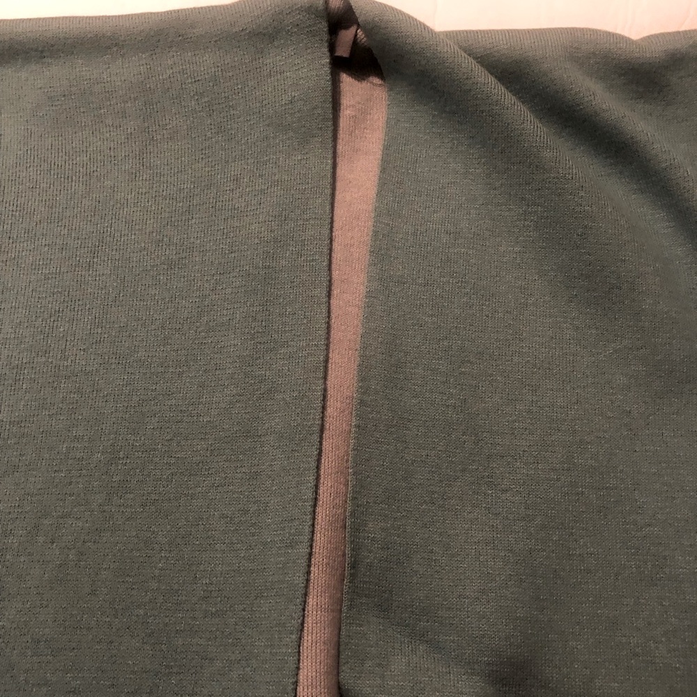 Martha Stewart O/S PLUS sweater knit coverup